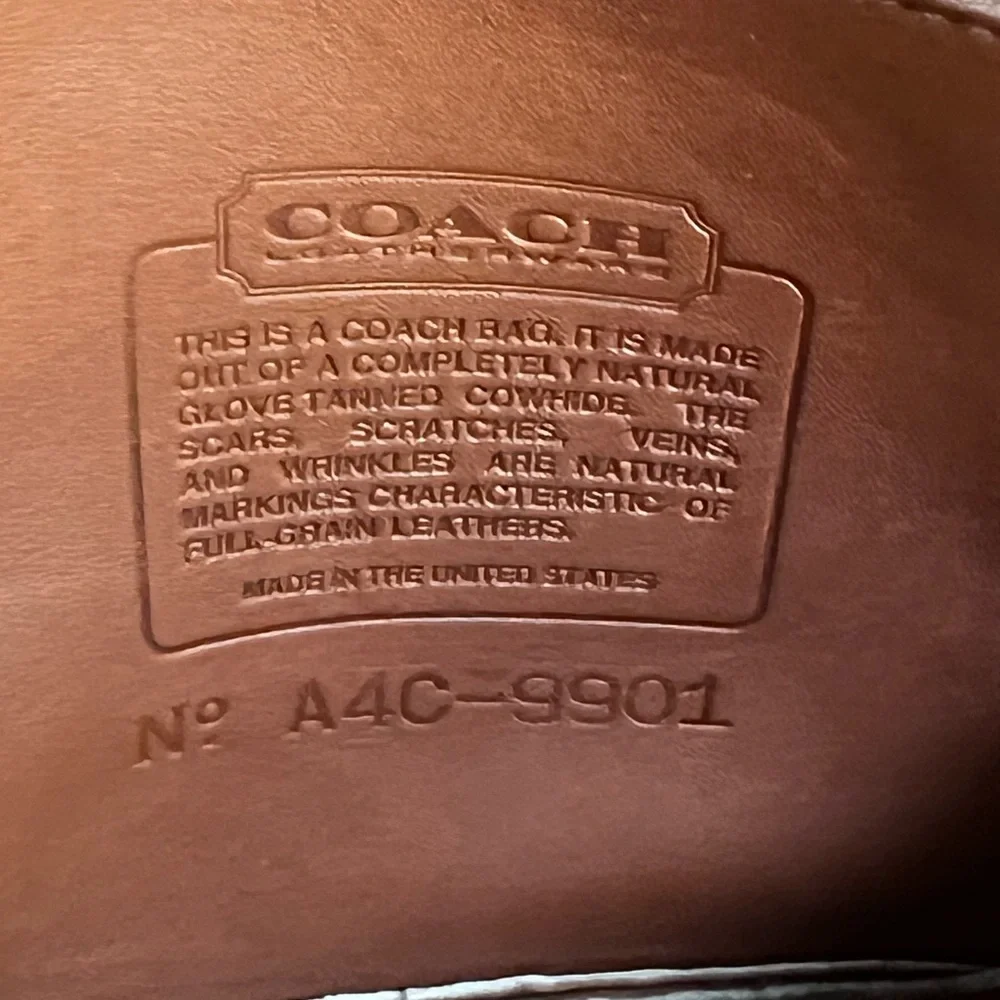 Coach vintage 90s BrownLeather Crossbody Bag with Structured Design - Picture 6 of 12